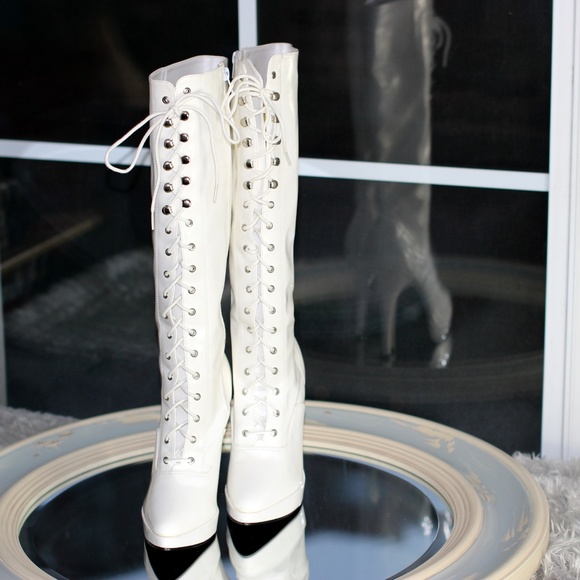 Ultimate Scandal Patent Platform Stiletto Boots - Picture 4 of 8